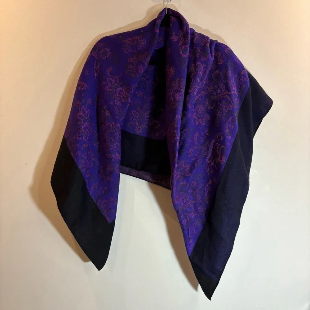 SCARF 100% Wool Large Square Small Flaw